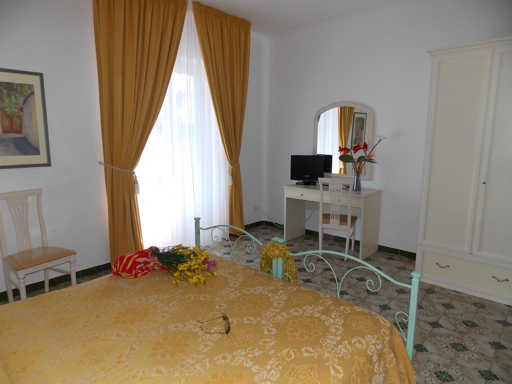 Villa Loreta Forio di Ischia 部屋 写真
